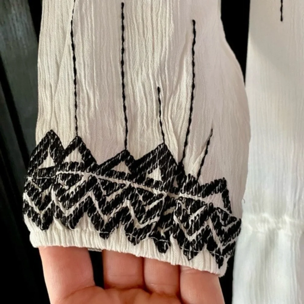 NWT Love Stitch Boho Mini Dress Small Black & White